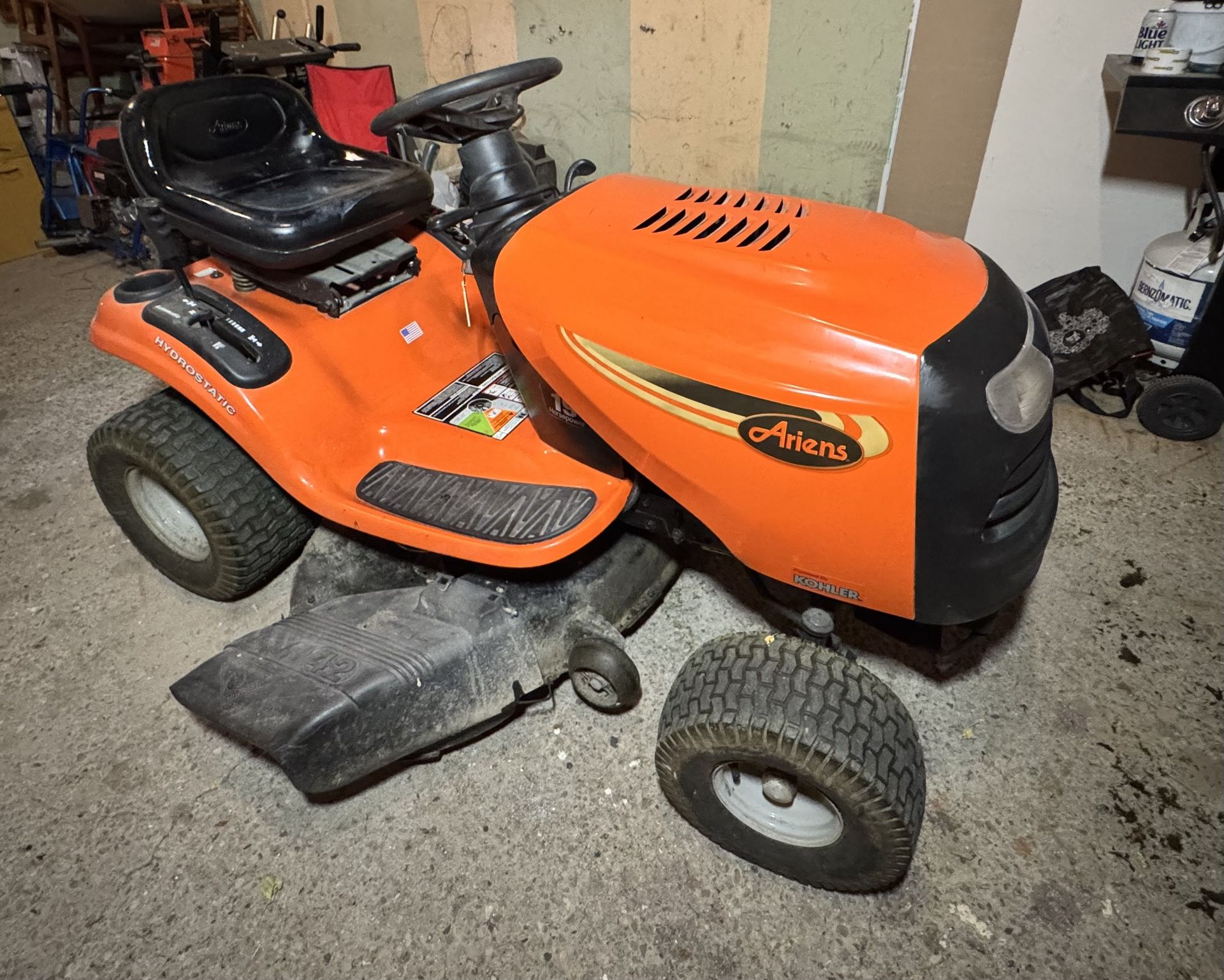 2011 Ariens Lawn Tractor 46in 20hp Riding Mower