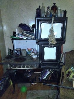 Gas burning 1930 stove