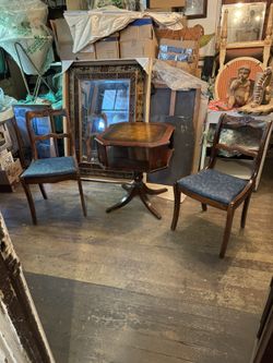 Pair Duncan Phyfe S tyle Carved Rose Back Side Chairs