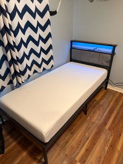 Twin bed