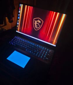 MSI Titan 18" HX AI A2XWJG