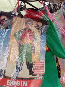 Robin Hood custom mask missing