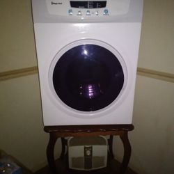 Washer Dryer Matching Set. Magic Chef