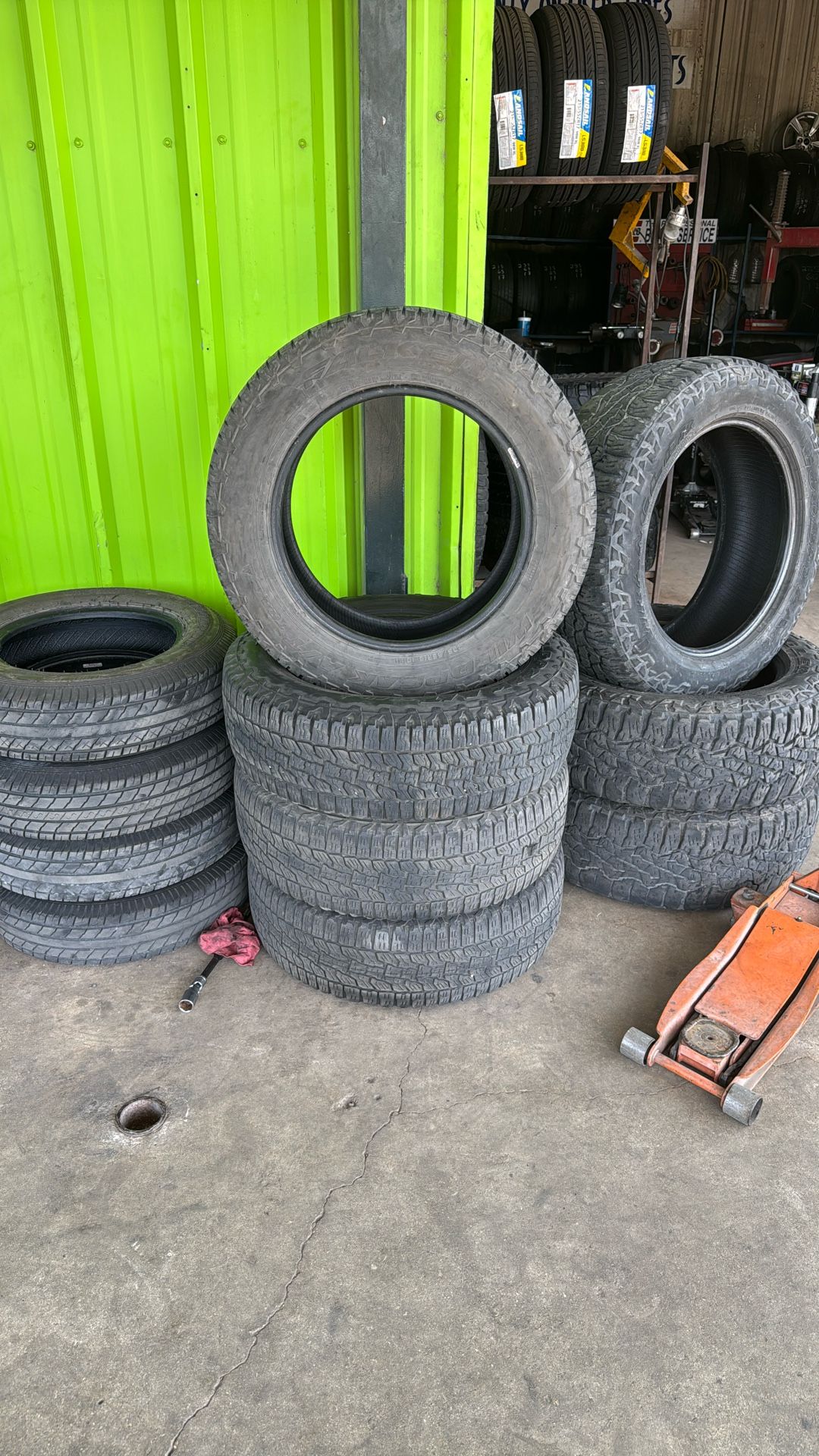 Set Of 235-65-18 Falken Tires 