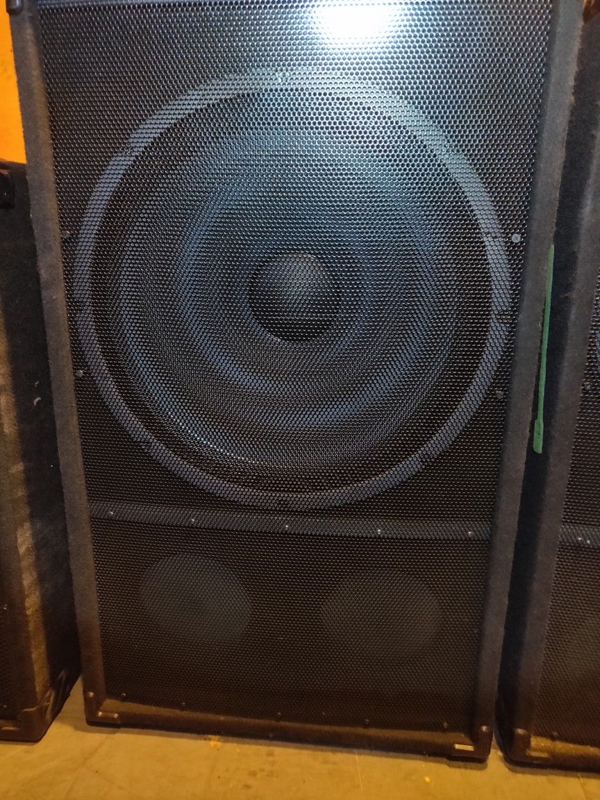 EV 18 Speaker Cabs