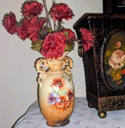 VINTAGE HAND PAINTED SILK ROSE FLORAL ARRANGEMENT FLOWER VASE ACCENT TABLE DECOR DISPLAY