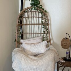 Hanging Wicker Chair With Stand 