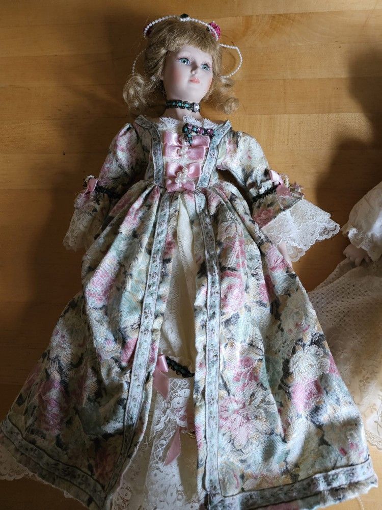 Vintage Geppeddo Doll