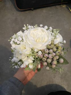 Bouquets (artificial/ excellent condition)