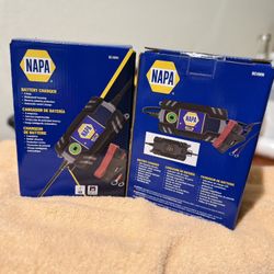 NAPA BATTERY CHARGER