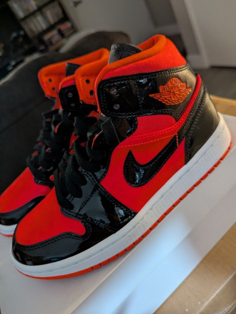 Air Jordan 1 Women's 5.5