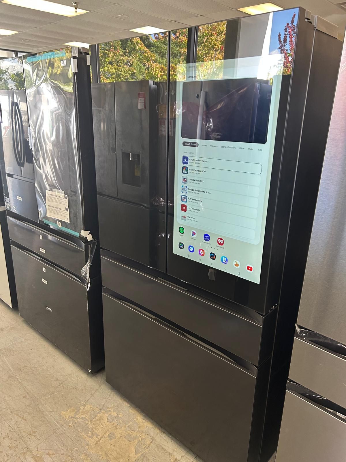 NEW Samsung Bespoke AI 4-Door French Door AI Family Hub™ | AI Vision Inside™ & AOD | 29 cu.ft.