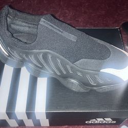 Size 9 men adidas