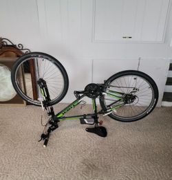 Trek 3500 Mountain Bike 3 Series With Bontrager Tires