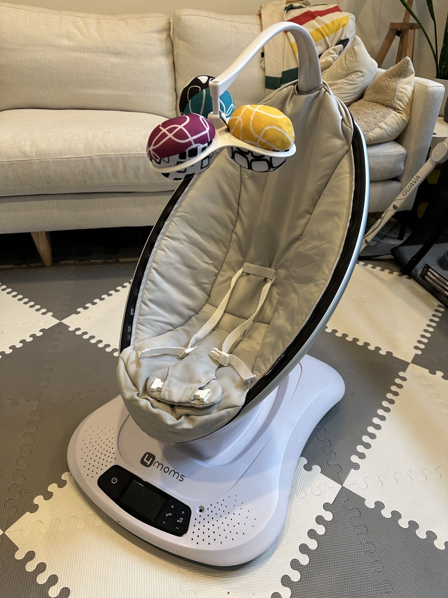 4Moms Mamaroo