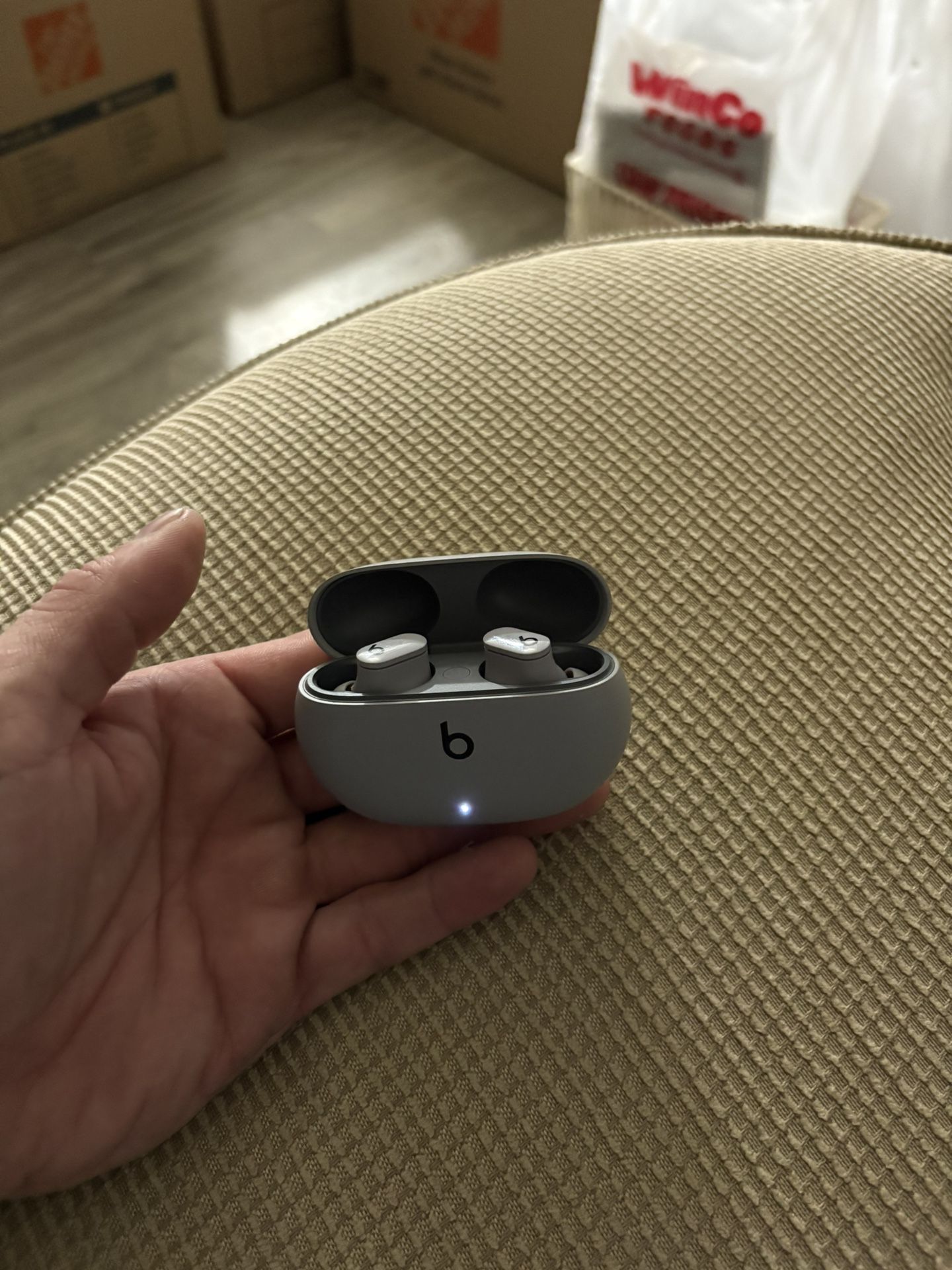 Beat Audio Headphones