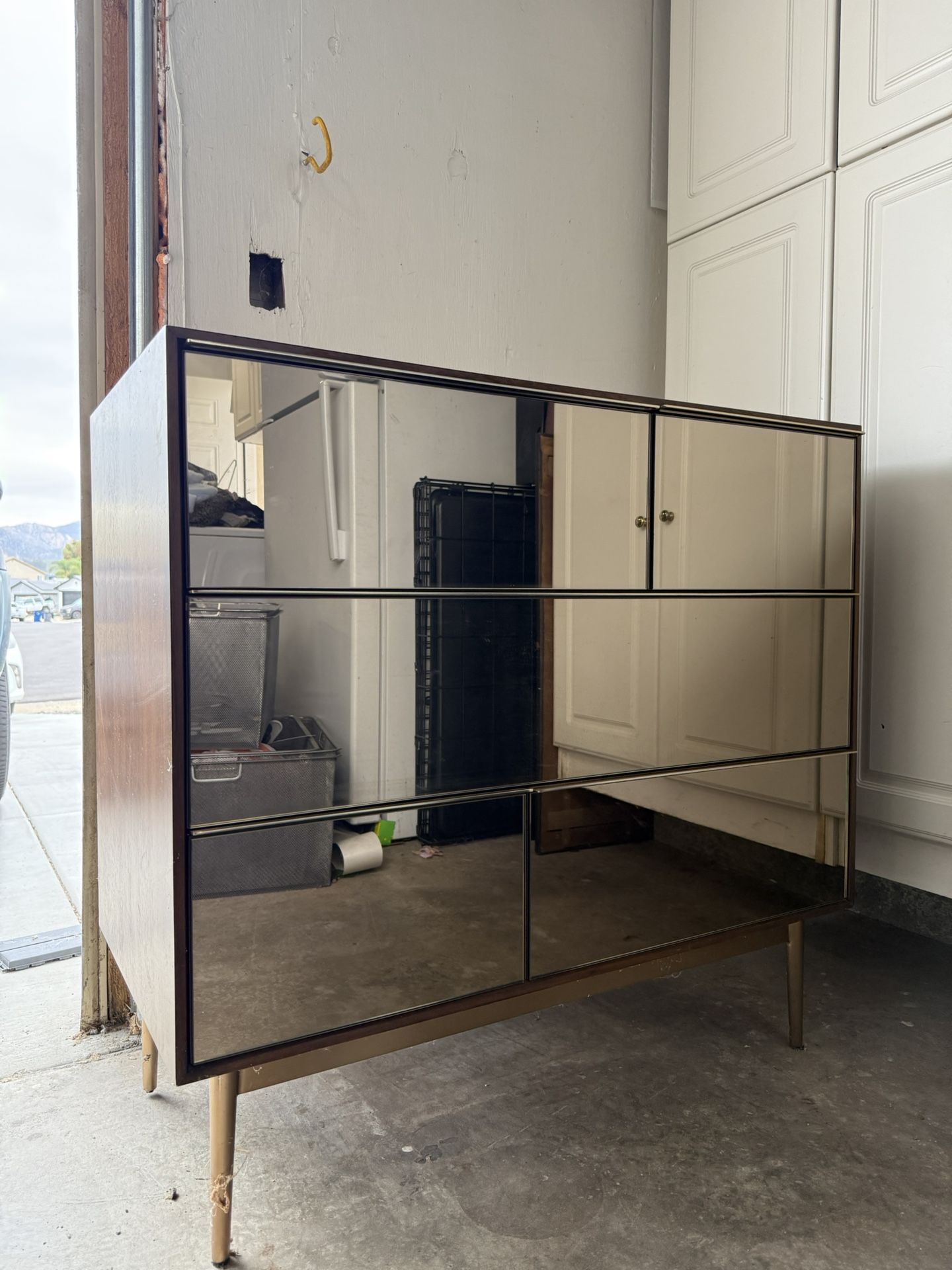Set Of Mirror Dressers