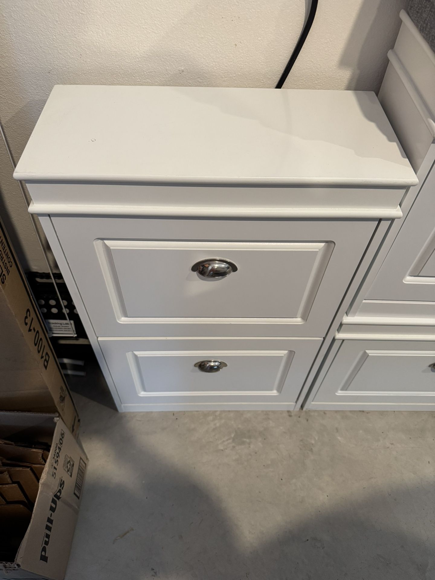 White Shoe Cabinet – 2 Flip-Down Drawers
