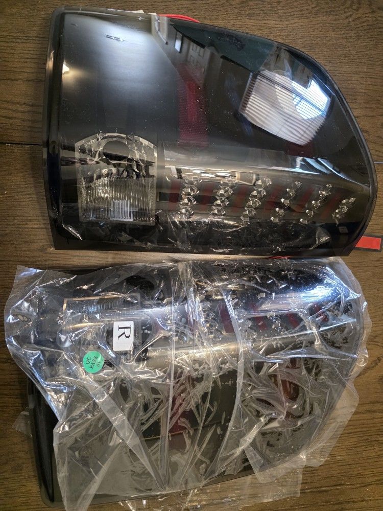 Chevy Silvertado Taillights