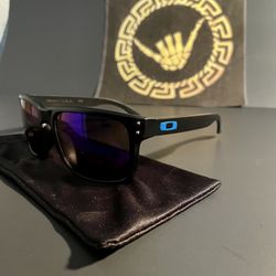 Oakley Holbrook Black / blue Sunglasses glasses Price Is For 2 Pairs 