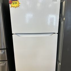 Frigidaire Top Freezer Refrigerator Please Read Description 