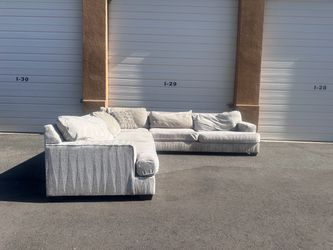 3PC Beige Ashley Rawcliffe Sectional Couch Free Delivery 🚚