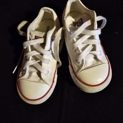 Converse Toddler Size 8