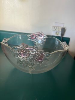 Glass bowl