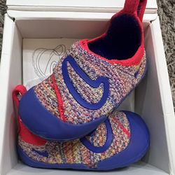 Nike Swoosh 1 