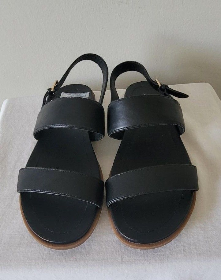 Aerosole Women's Black Flat Sandals, Size 6W