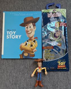 Toy Story Boom Buzz Lightyear Lute & Woody Figure