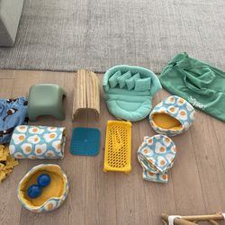 Guinea Pig accessory lot