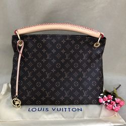 𝐋𝐨𝐮𝐢𝐬 𝐕𝐮𝐢𝐭𝐭𝐨𝐧  Artsy MM in Monogram  