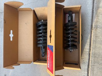 Front struts Nissan titan V8 2005