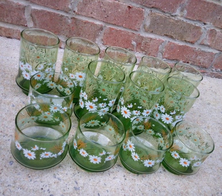 2 oz shot glass veggie cup Green Direct 2 oz. Plastic Disposable Jello Shot Cups with Lids 200 Sets