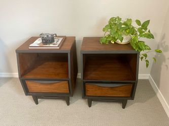 MCM Nightstands (LXWXH-20X14X26)