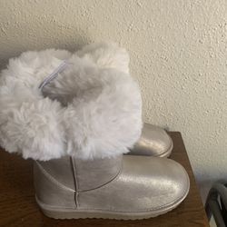 New Girl Fur Padded Boots Size 1-1.5
