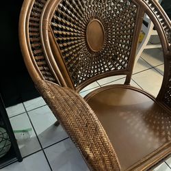 Brown wicker chair large