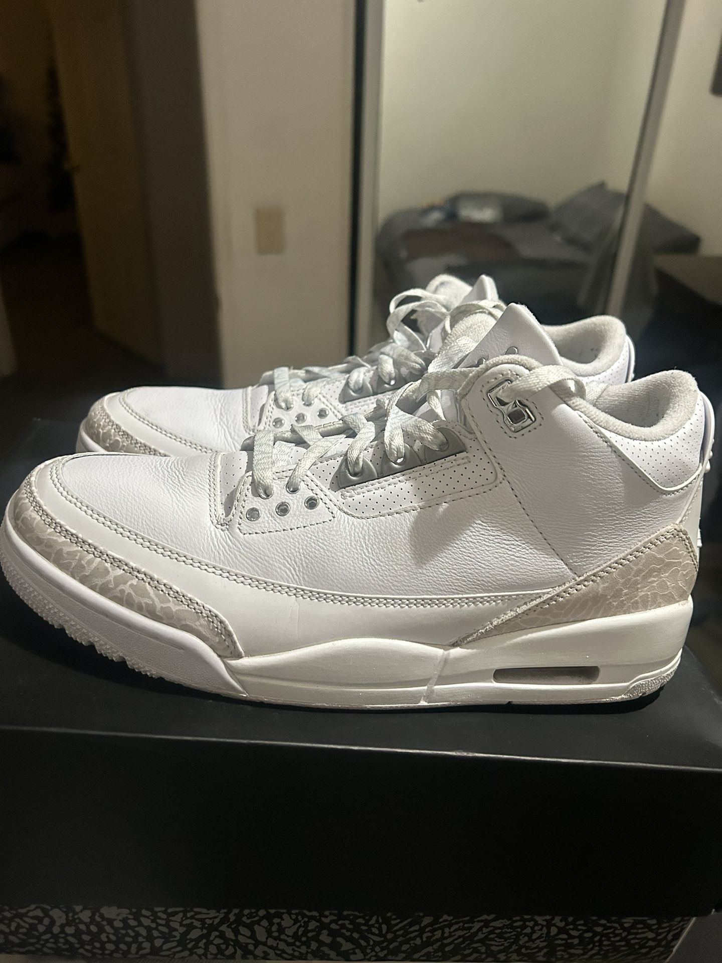 Air Jordan 1 Pure Money