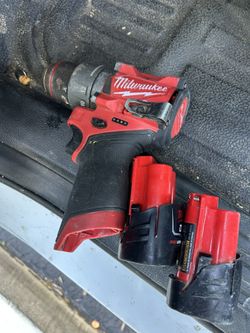 Miluwakee Hammer Drill, 2 M12 Batteries And M12 Charger