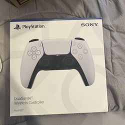 Brand new white PS5 Dualsense controller