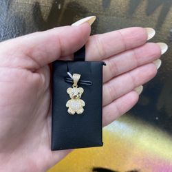 14k Bear Charm With Stones 