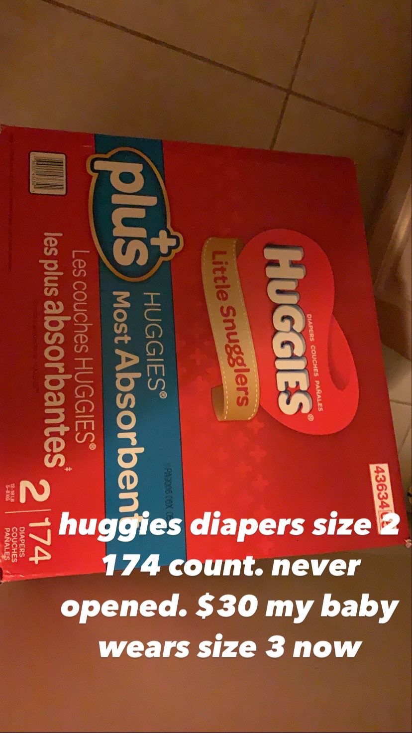 huggies little snugglers size 2. 174 count.