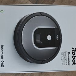 iROBOT ROOMBA 960 VACUUM  CLEANER 