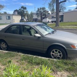 2000 Toyota Camry 