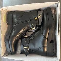 Black Boots