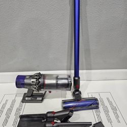 Dyson v10 cordless vacuum cleaner blue 