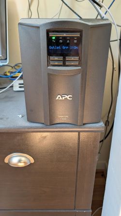 APC Smart -UPS. 1500