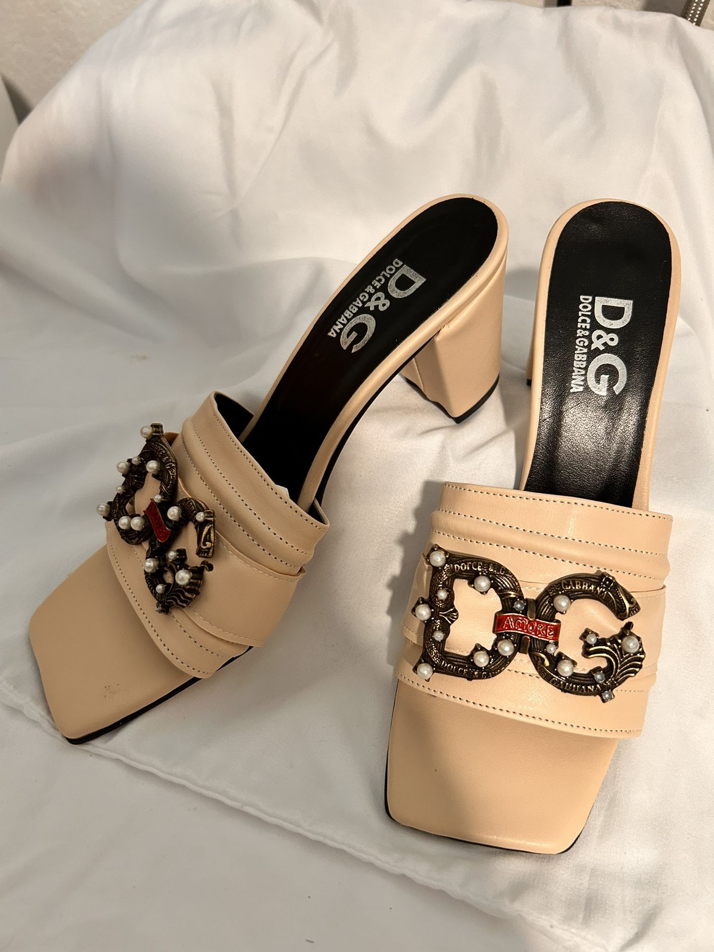 D-Gabanna Sandals. Beige