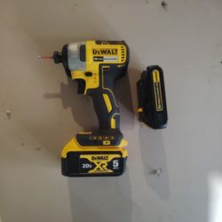 DeWalt 1/4 In Brushless Impact W/2 Batteries